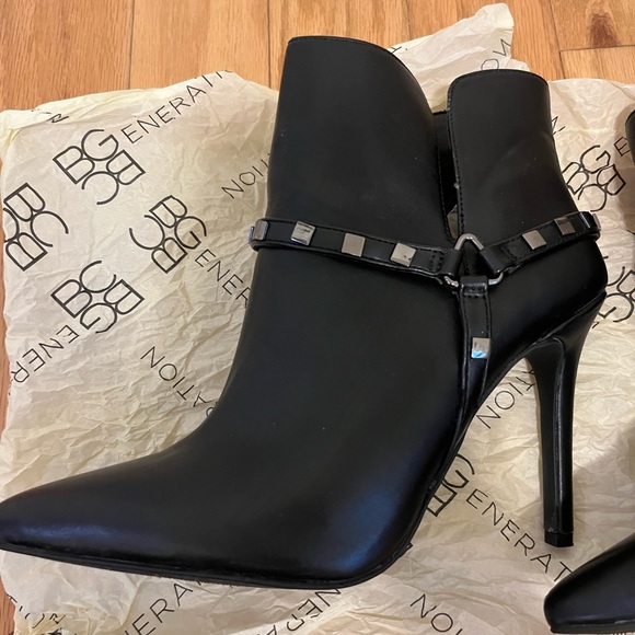 Very elegant and chic black Valentino style boots - Picture 6 of 10